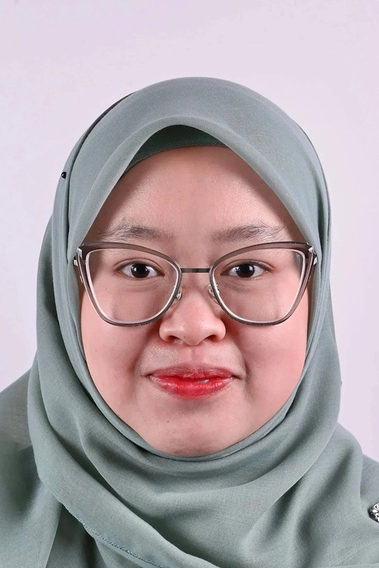 Nur Farahana